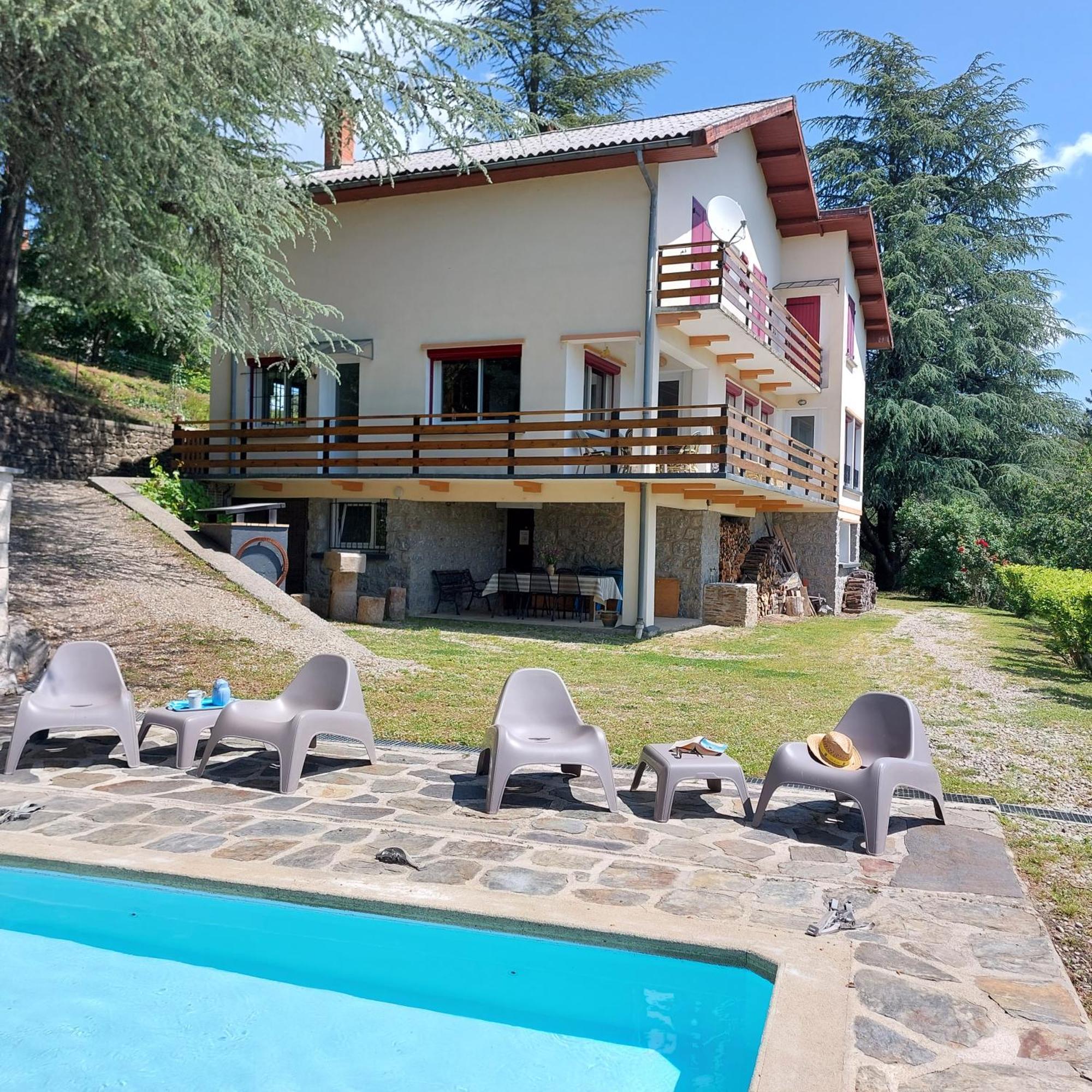 Chalet 14 Pers Avec Vue Panoramique Et Piscine Chauffee Genolhac Eksteriør billede