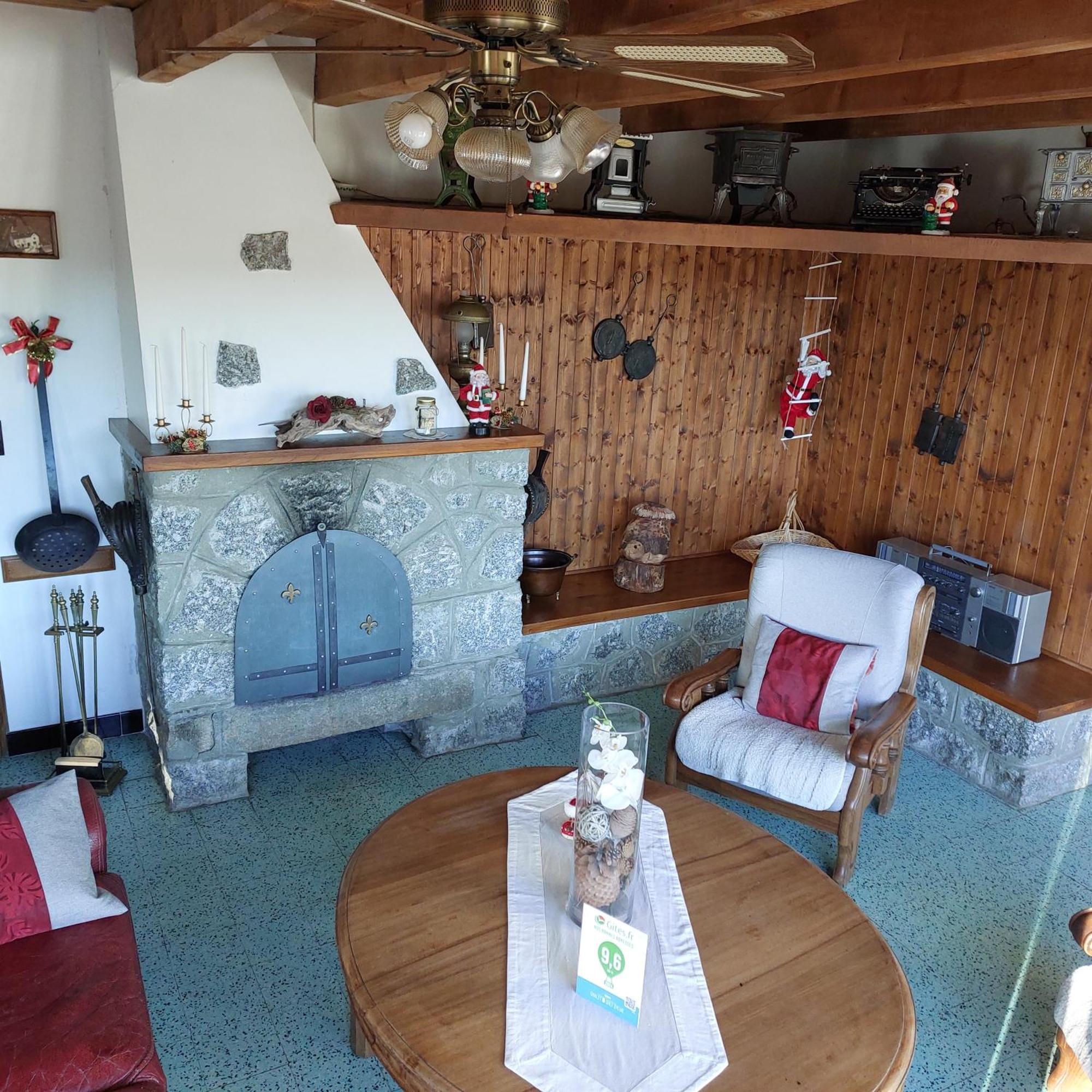 Chalet 14 Pers Avec Vue Panoramique Et Piscine Chauffee Genolhac Eksteriør billede