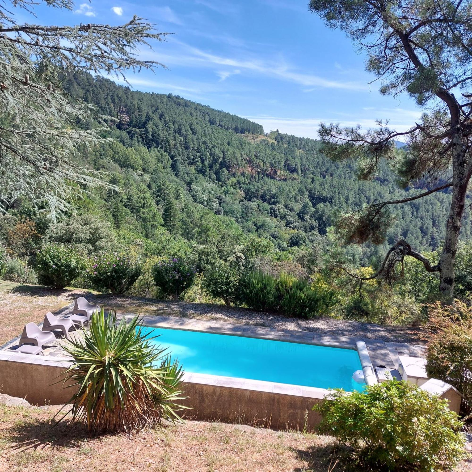 Chalet 14 Pers Avec Vue Panoramique Et Piscine Chauffee Genolhac Eksteriør billede